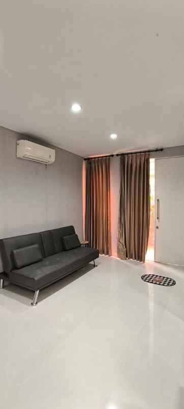 disewakan rumah grand pakuwon tandes