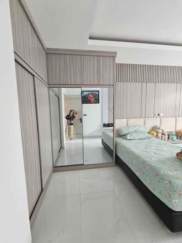 disewakan rumah jalan golf avenue