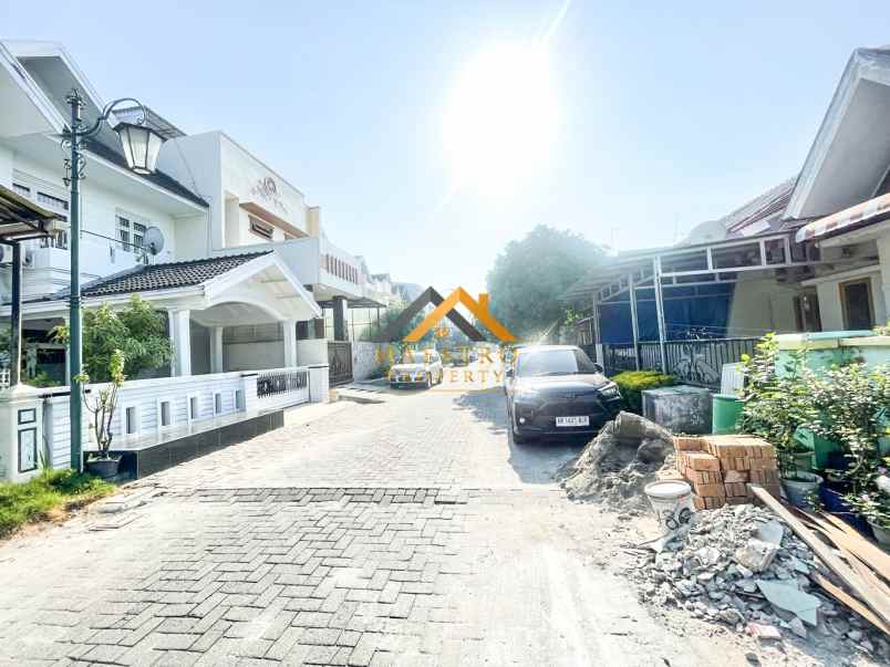 disewakan rumah komplek cemara hijau jalan