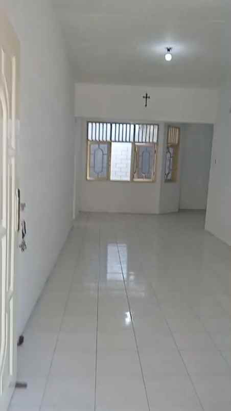 disewakan rumah kutisari indah