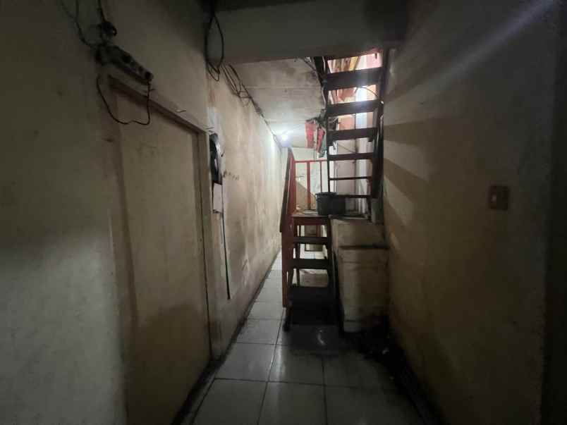 disewakan rumah menteng