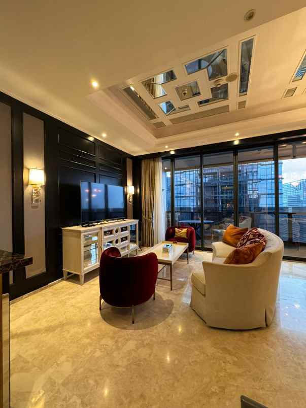 district 8 senopati apartemen 3br mewah full furnished