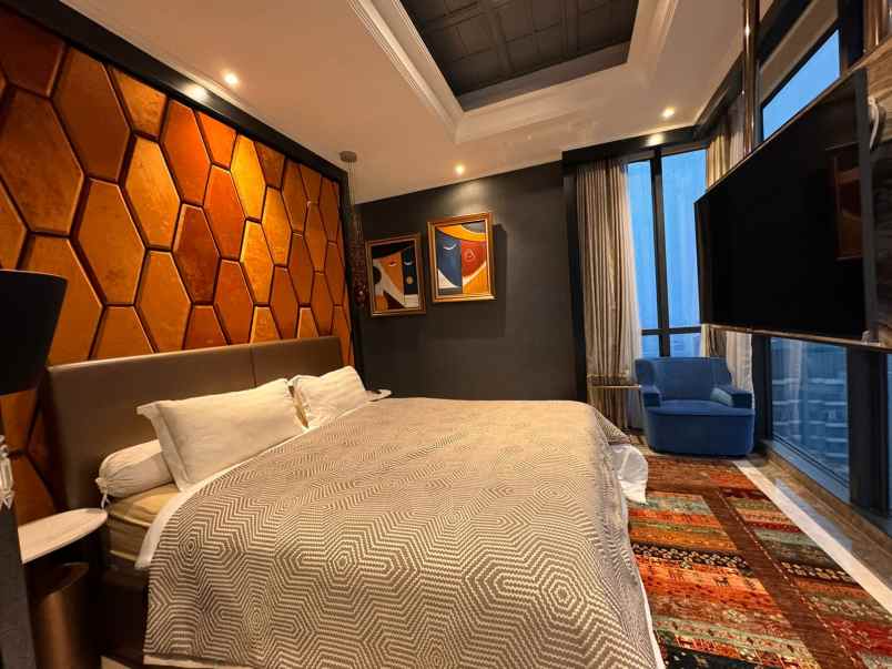 district 8 senopati apartemen 3br mewah full furnished