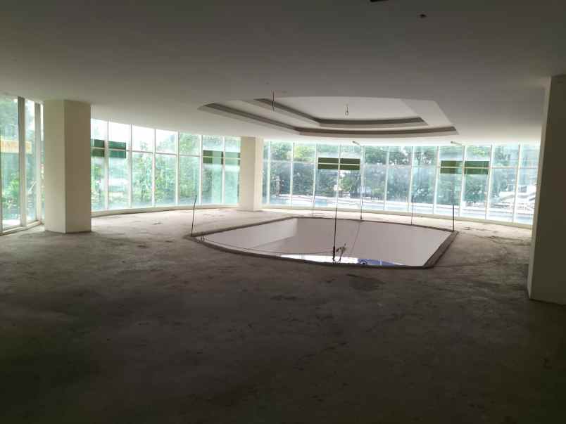 gedung 7 lantai di warung buncit