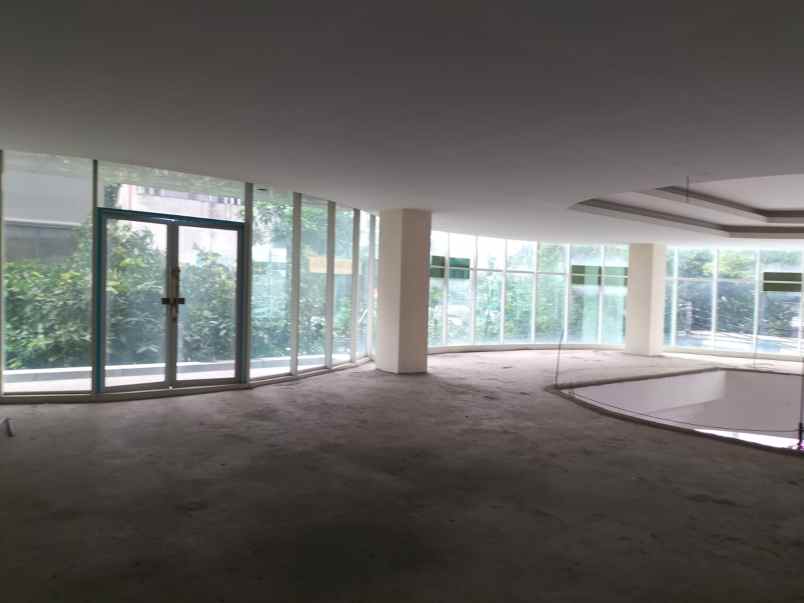 gedung 7 lantai di warung buncit