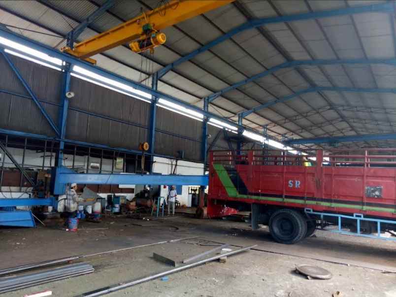 gudang eks workshop area raya waru gedangan strategis