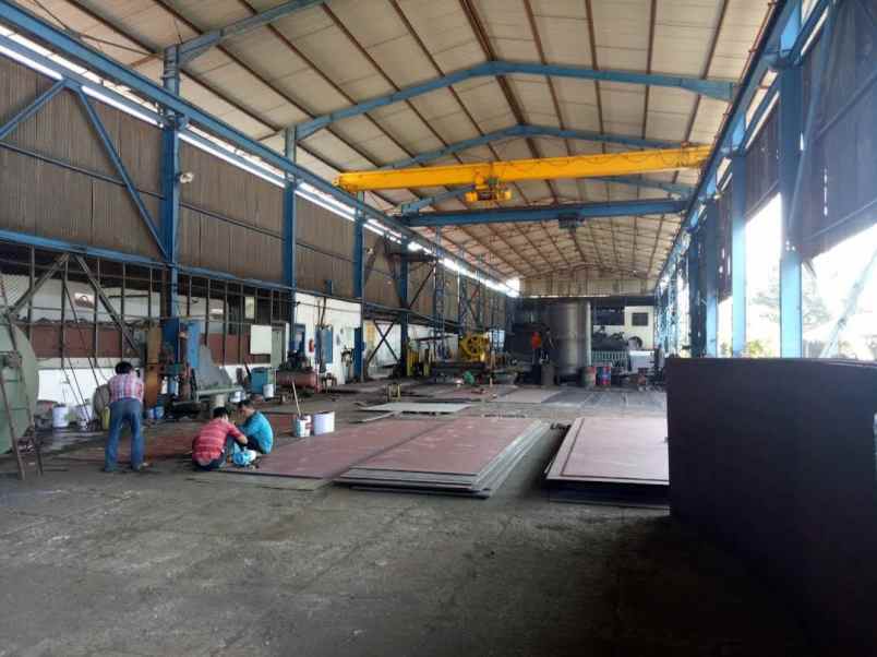 gudang eks workshop area raya waru gedangan strategis