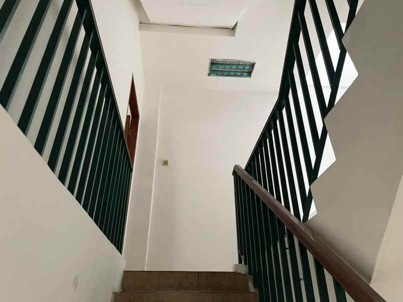 jual murah ruko baru renovasi di komplek di grogol