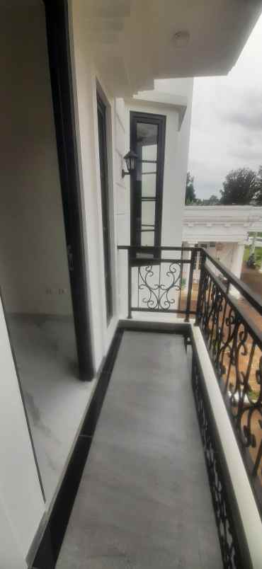 jual rumah 2lt exclusive cibubur