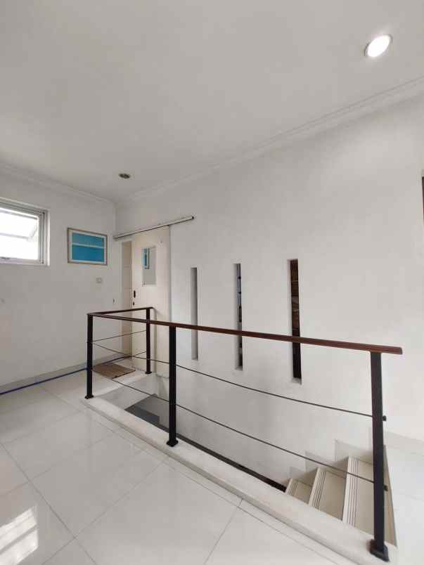 jual rumah di kramat jati jakarta timur