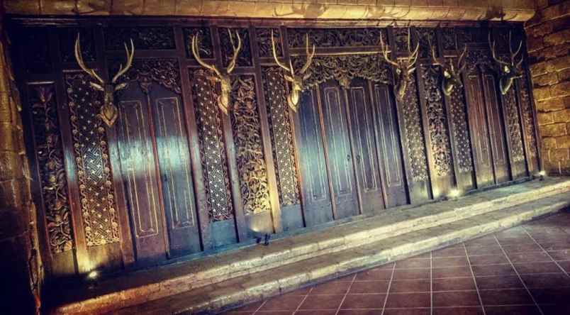 jual rumah furniture antik ratusan tahun