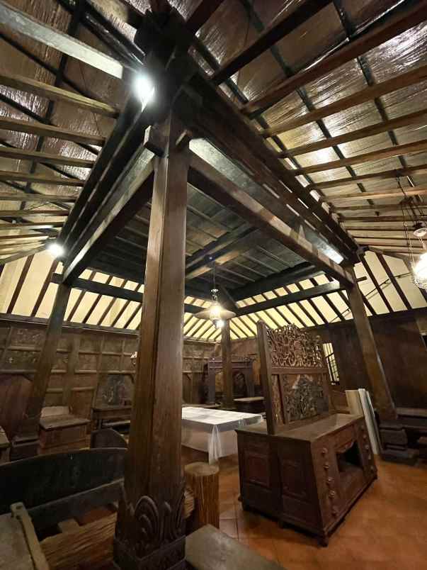 jual rumah furniture antik ratusan tahun