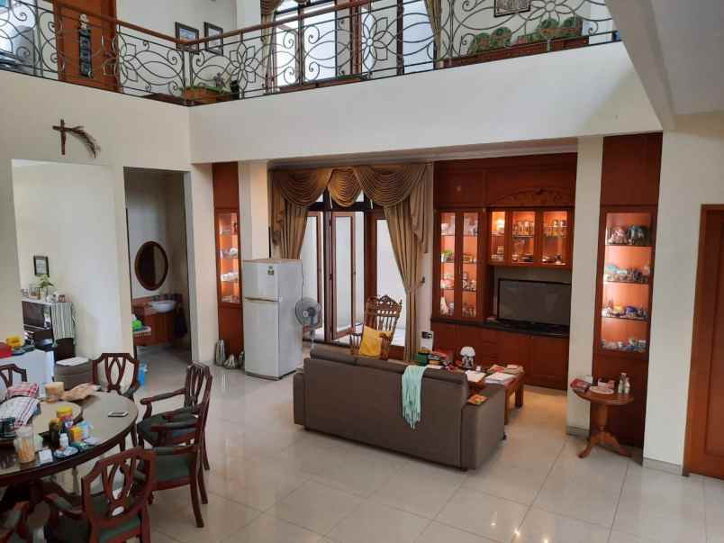 jual rumah mewah duri kepa jak bar