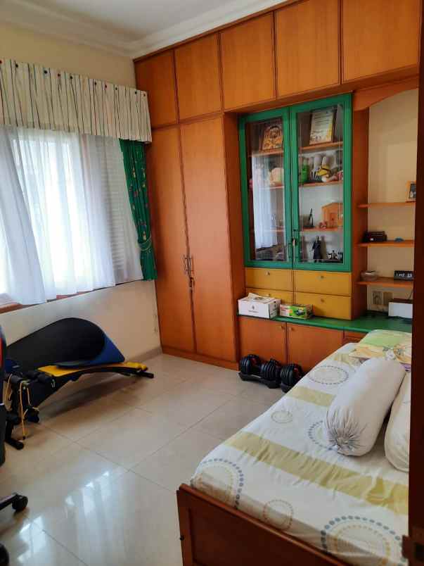 jual rumah mewah duri kepa jak bar