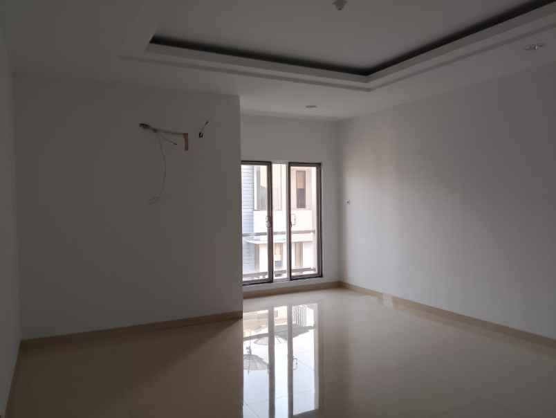 jual rumah pluit permai jak ut