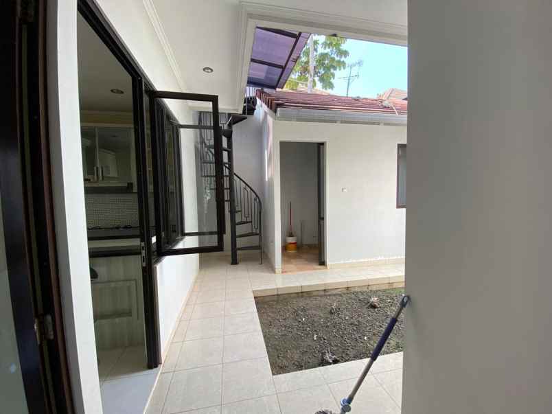 jual rumah siap huni legenda wisata cibubur