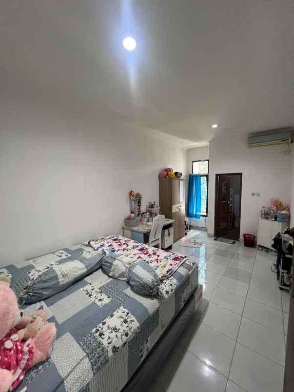 jual rumah sudah renov 2 lantai di pakuan 2 kota bogor