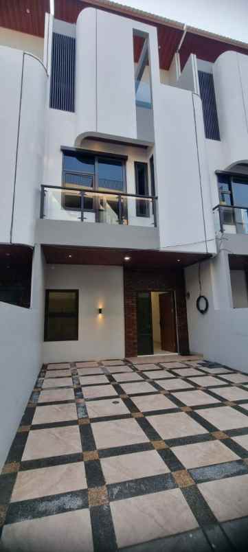 jual rumah townhouse murayya utan kayu matraman