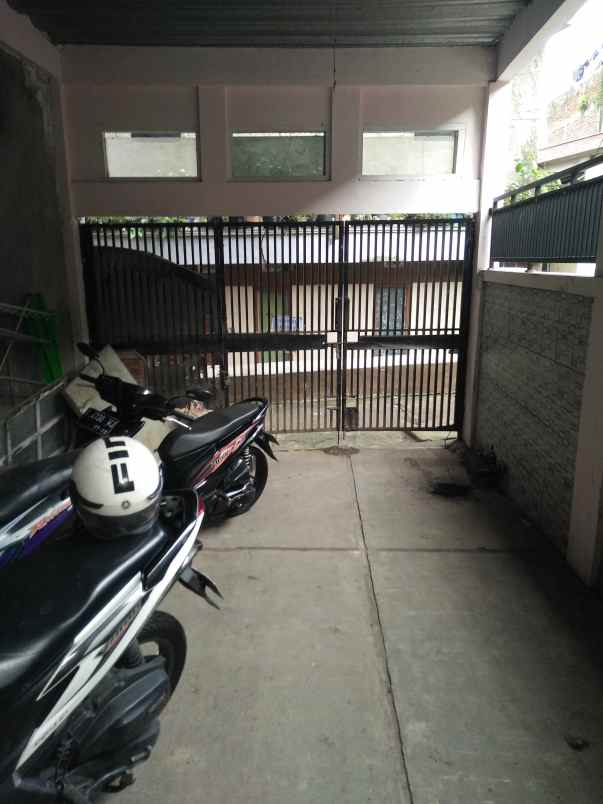 kost 14kamar dekat pintu samping kampus upi setiabudi