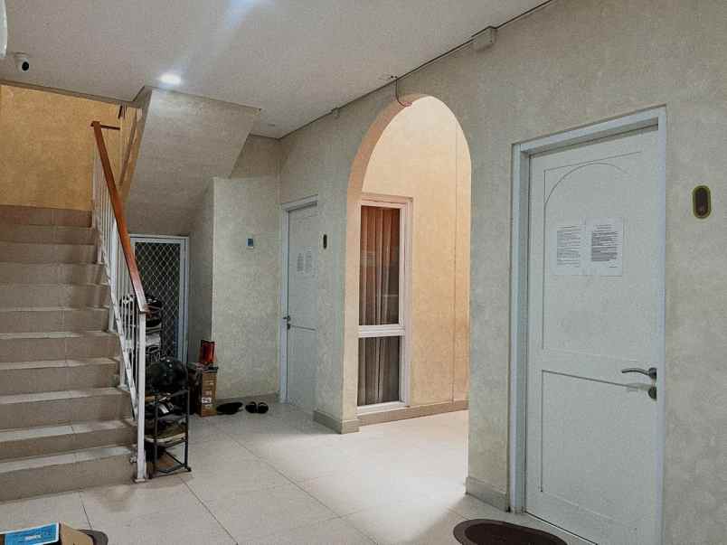 kost eksklusif lokasi premium dekat rs jih