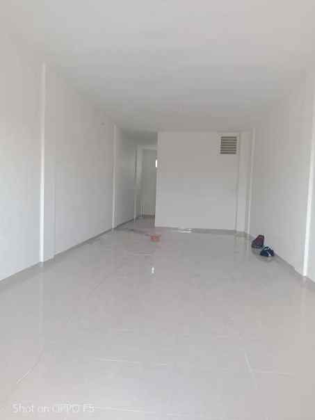 ruko gress 3 lantai dian istana kav dpr wiyung praja