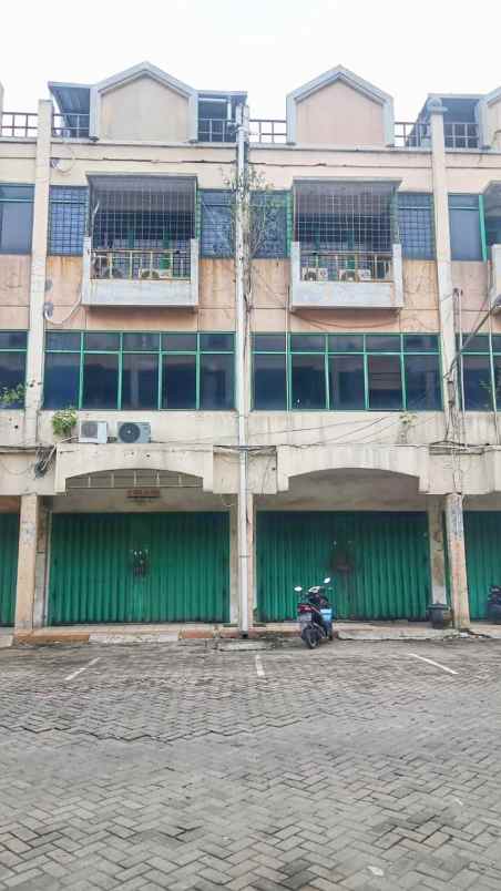 ruko pengampon square daerah bongkaran surabaya