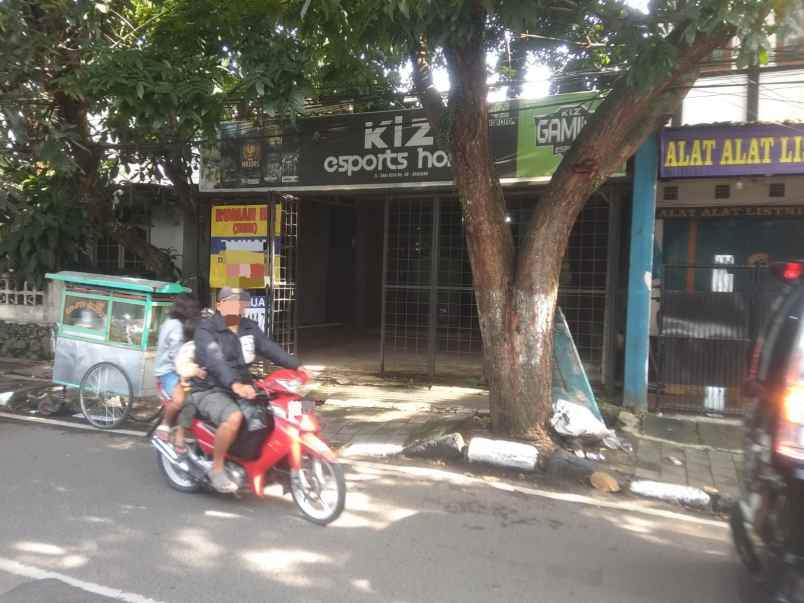 ruko sarijadi mainroad cocok untuk usaha