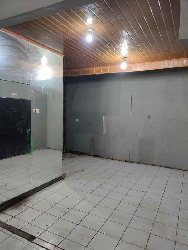 ruko strategis di jl pejuang jaya medan satria bekasi