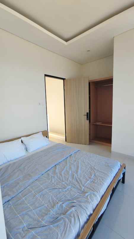 rumah 2 lantai lokasi di kota malang