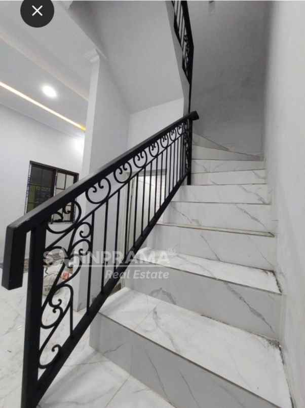 rumah 2 lantai termurah di beji depok iml