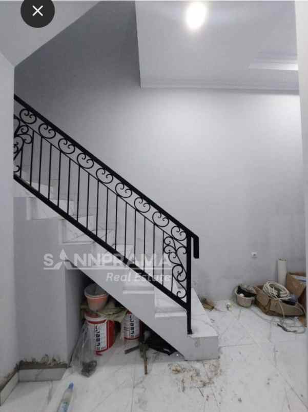 rumah 2 lantai termurah di beji depok iml