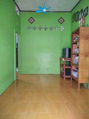 rumah 2 lt dekat gerbang tol pondok gede bekasi