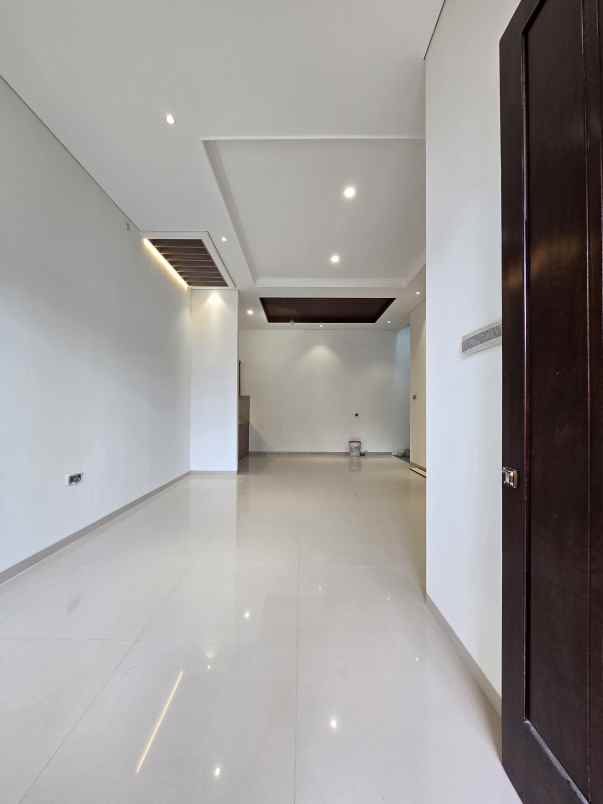 rumah baru dekat mal arion rawamangun