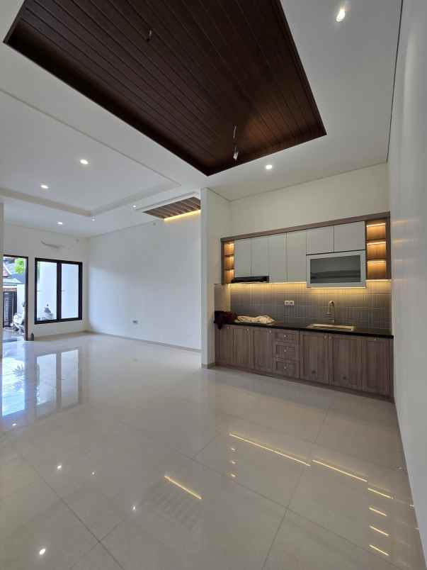 rumah baru dekat mal arion rawamangun