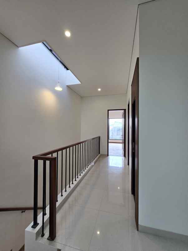 rumah baru dekat mal arion rawamangun