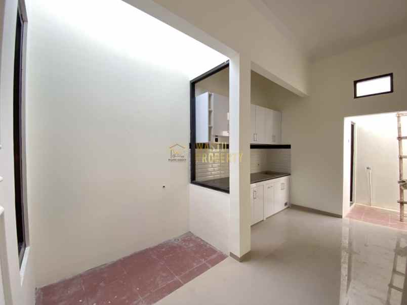 rumah baru lokasi premium dekat kampus uii