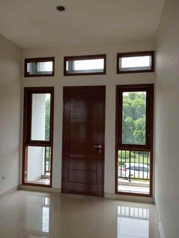 rumah dekat akses toll dan di kemang pratama 2 bekasi