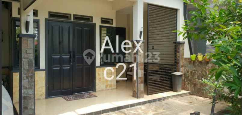 rumah dijual 2 lantai siap huni di graha raya