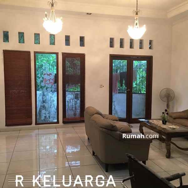 rumah jalan permata mediterania