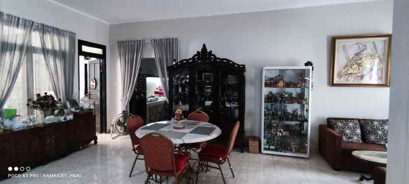 rumah jalan raya ratna jatibening