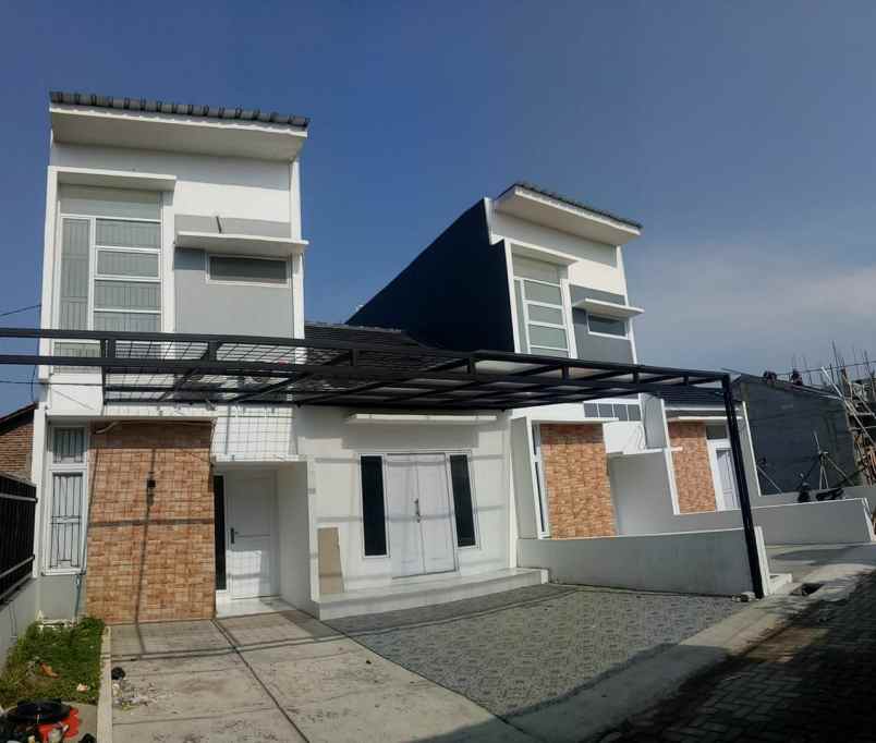 rumah jl raya sukatani
