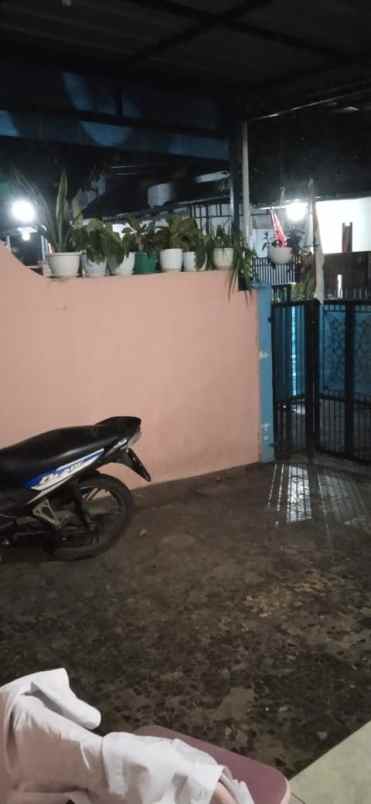 rumah jl vila inti persada