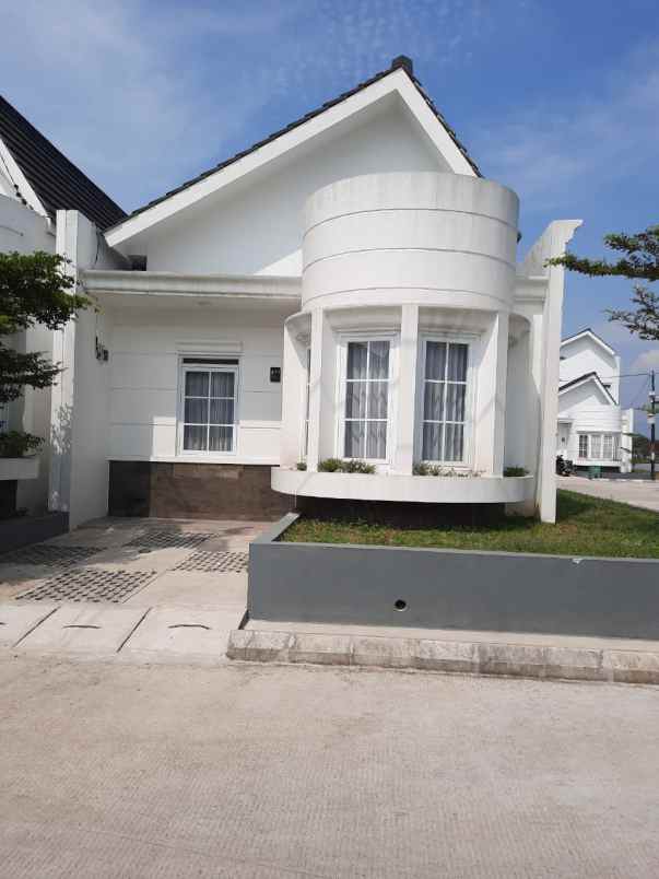 rumah jln batu sari kec