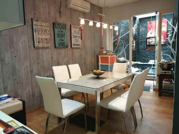 rumah jln jade residence one serpong