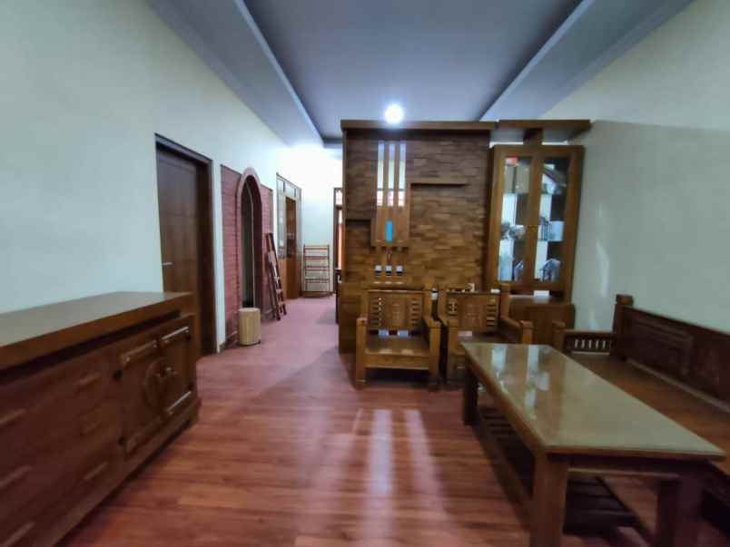 rumah joglo mewah dekat sleman city hall