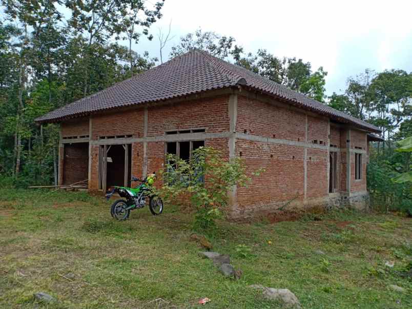 rumah karangpandan karanganyar