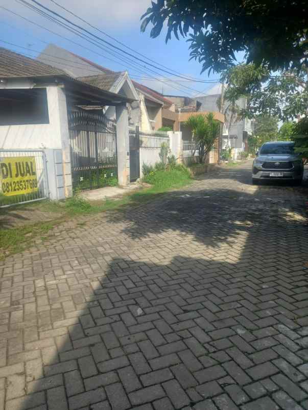 rumah kawasan elite one gate kota mojokerto