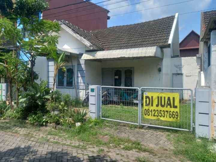 rumah kawasan elite one gate kota mojokerto