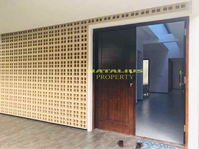 rumah kebon baru tebet