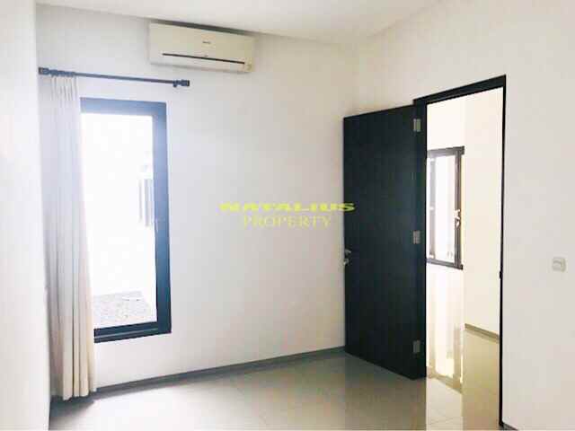 rumah kebon baru tebet